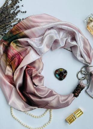 Дизайнерский шелковый платок "цвет любви,, с камнем  родонит1 фото
