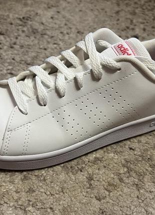 Продам кроссовки adidas advantage