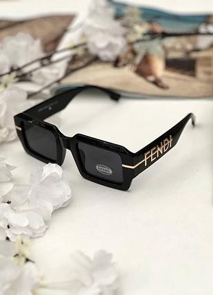 Очки в стиле fendi