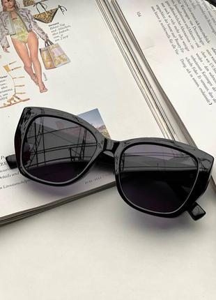 Очки в стиле fendi
