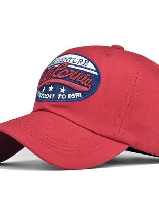 Всесезонная кепка бренда narason красная с лого california