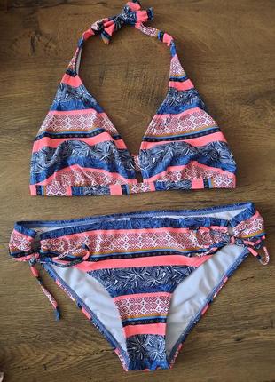 Купальник розмір l. на чашку в