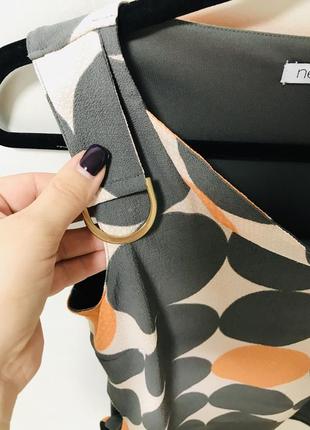 Жіноча блуза next з геометричним принтом2 фото