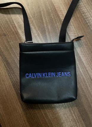 Невеличка сума calvin klein jeans1 фото