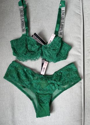 Комплект білизни зі стразами victoria's secret very sexy wicked unlined shine strap balconette bra2 фото