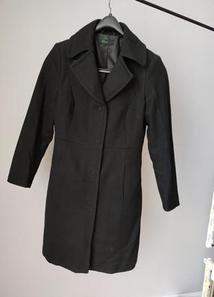 Черное пальто benetton s2 фото