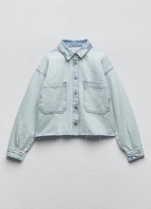 Вкорочена джинсова куртка zara