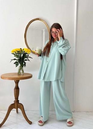 Стильний костюм