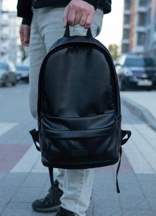 Чорний чоловічий рюкзак на кожен день3 фото