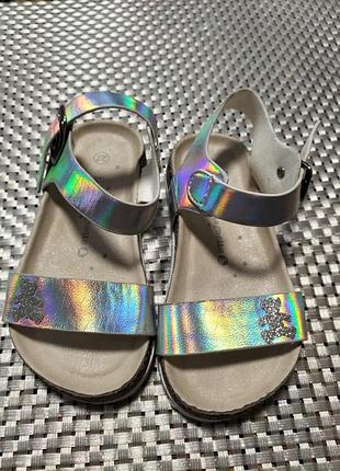 Сандалики детские