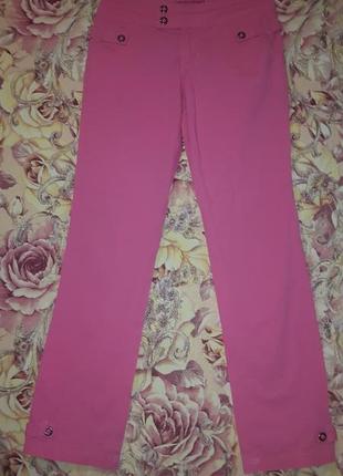 Розовые коттоновые брюки guess1 фото