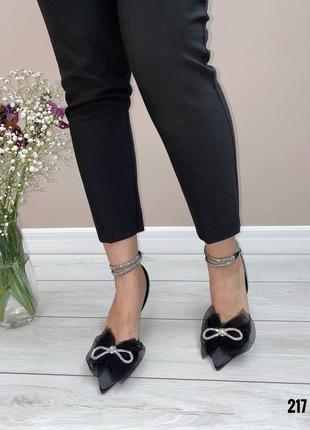 Туфлы на каблуках с бантиком