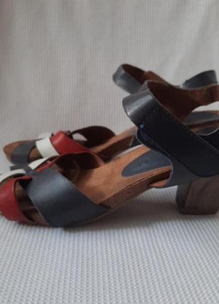 Распродажа! немецкие натуральные босоножки кожа caprice p.37