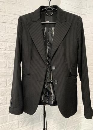 Піджак жакет подовжений трішки приталений чорний в сіру смужку gina tricot4 фото
