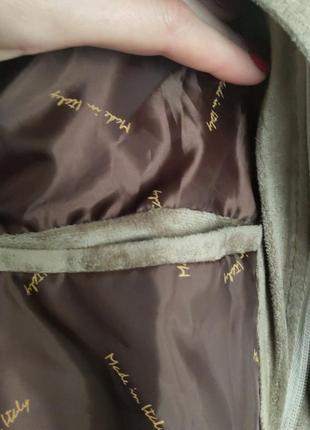 Бежевый бомбер 6