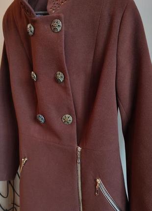 Пальто женское коричневое4 фото