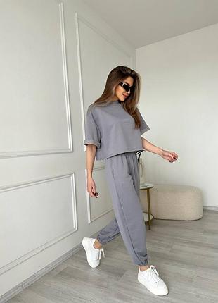 Якісний стильний жіночий прогулянковий костюм з футболкою оверсайз 4 кольори