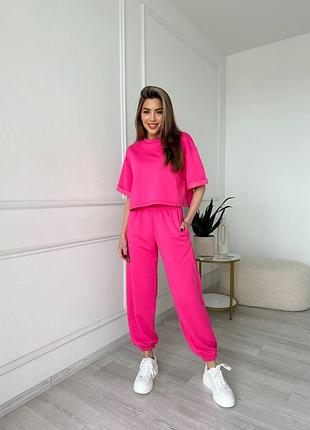 Якісний стильний жіночий прогулянковий костюм з футболкою оверсайз 4 кольори