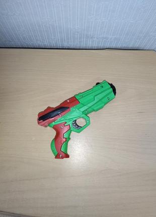 Пистолет бластер типа nerf, на 1 патрон