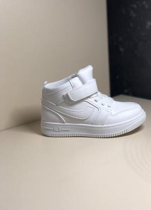 Кросівки /хайтопи