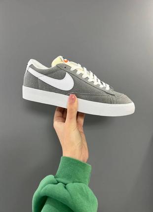 Женские кроссовки nike blazer low 77 vintage grey white#найк