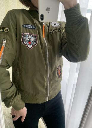 Куртка бомбер тактичний стиль армійський з нашивками9 фото