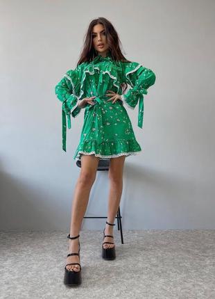 Платье короткое зеленое с цветочным принтом на длинный рукав свободного кроя с поясом с кружевом качественная стильная4 фото
