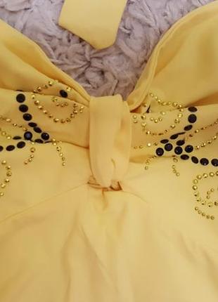 Яркое желтое платье со стразами. размер s-m.5 фото