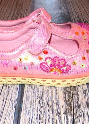 Новые фирменные туфли для девочки, размер 133 фото