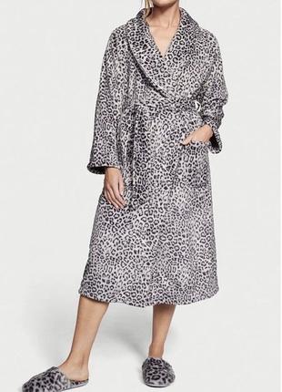 Халат long cosy robe white leopard, victoria’s secret1 фото