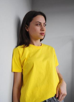 Базовая желтая футболка, одинотонный, лимонный2 фото