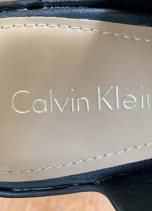 Нові шкіряні босоніжки на танкетці calvin klein оригінал в наявності7 фото