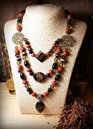 Ожерелье летние сумерки коралл агат и раухтопаз. ожерелье в 3 ряда с бронзой и подвеской