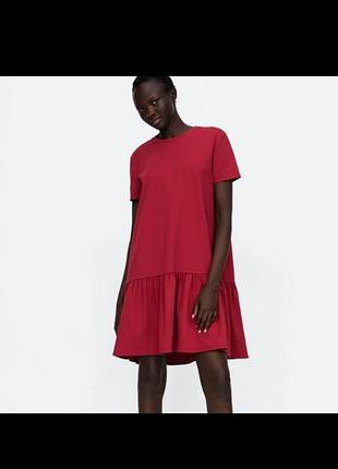 Платье с воланом zara