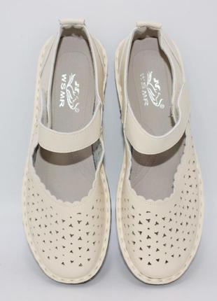 Женские бежевые летние туфли на липучке2 фото