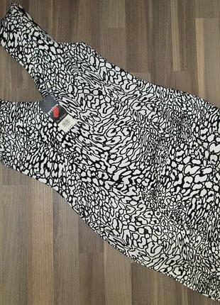 Очень красивое, интересное платье