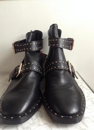 Черные кожаные ботинки stradivarius 36 - 377 фото