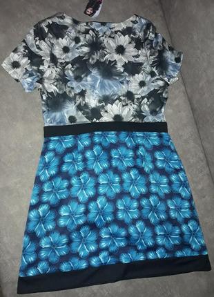 Яскрава та стильна сукня з квітами! 8