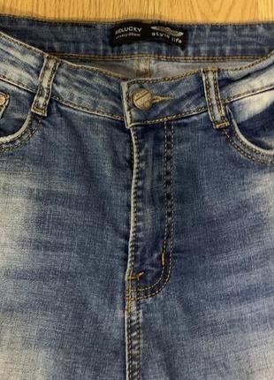 Джинсы женские