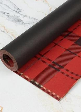 Упаковочная бумага подарочная крафт двухсторонняя "черный+красная клетка", рулон 8 м*70 см, плотность 80 г/м²2 фото