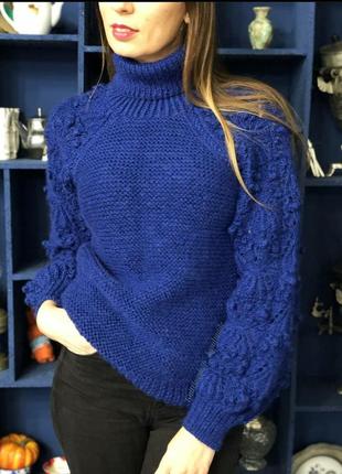 Жіночий в'язаний светр ручної роботи "букет"2 фото