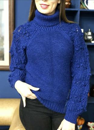Жіночий в'язаний светр ручної роботи "букет"1 фото