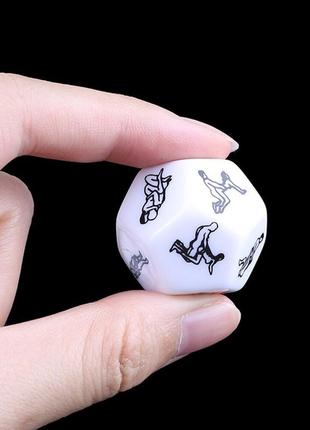 Игральные кости с позами кубик куб