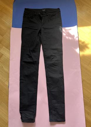 Оригинальные черные джинсы скинни armani jeans, размер 30.