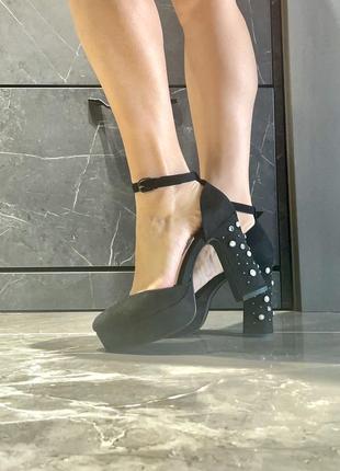 Туфлі чорні bershka
