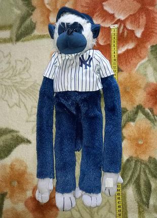 Обезьяна из липучками