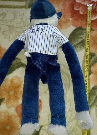 Обезьяна из липучками