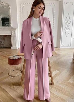 Стильный трендовый брючный костюм