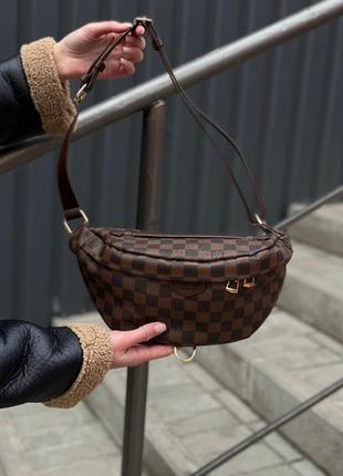 Сумка бананка у стилі louis vuitton discovery bumbag pm brown7 фото