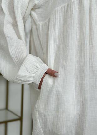 Молочное хлопковое платье с v-образной горловиной4 фото
